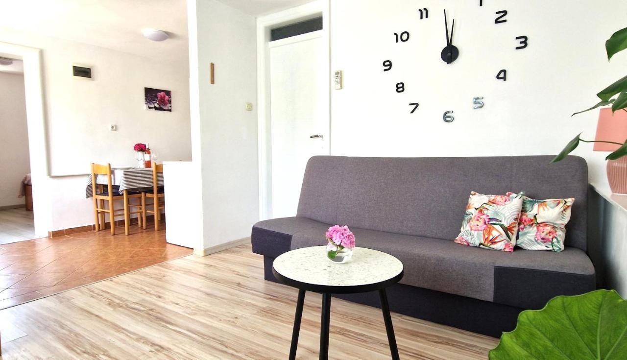 Apartment Jagoda Veglia Exterior foto